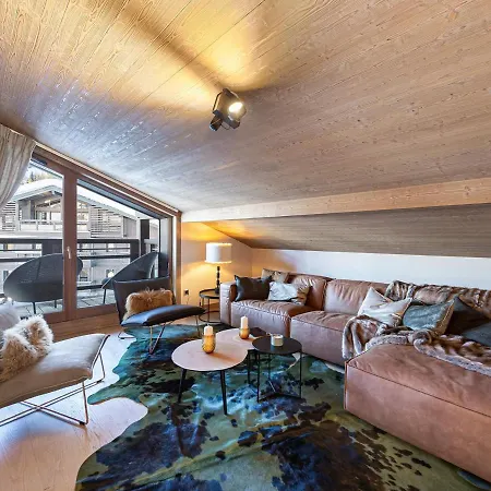 Penthouse à Avec Jacuzzi, Sauna, Piscine&salle De Sport - Fr-1-569-27 *